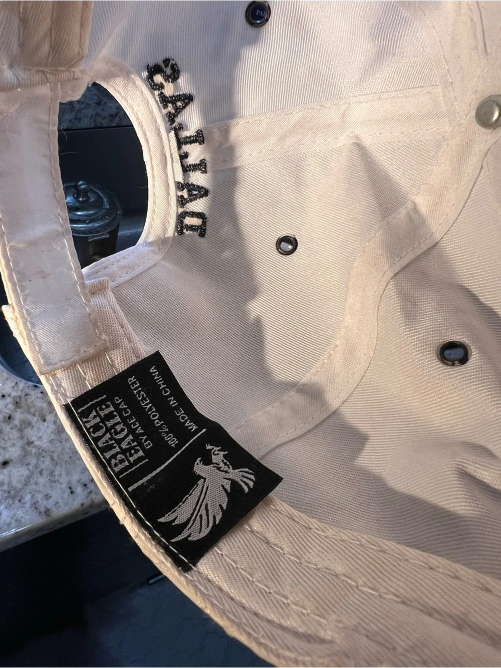 Embroidered White Dallas Cowboys Cap with Navy Logo EXCELLENT condition